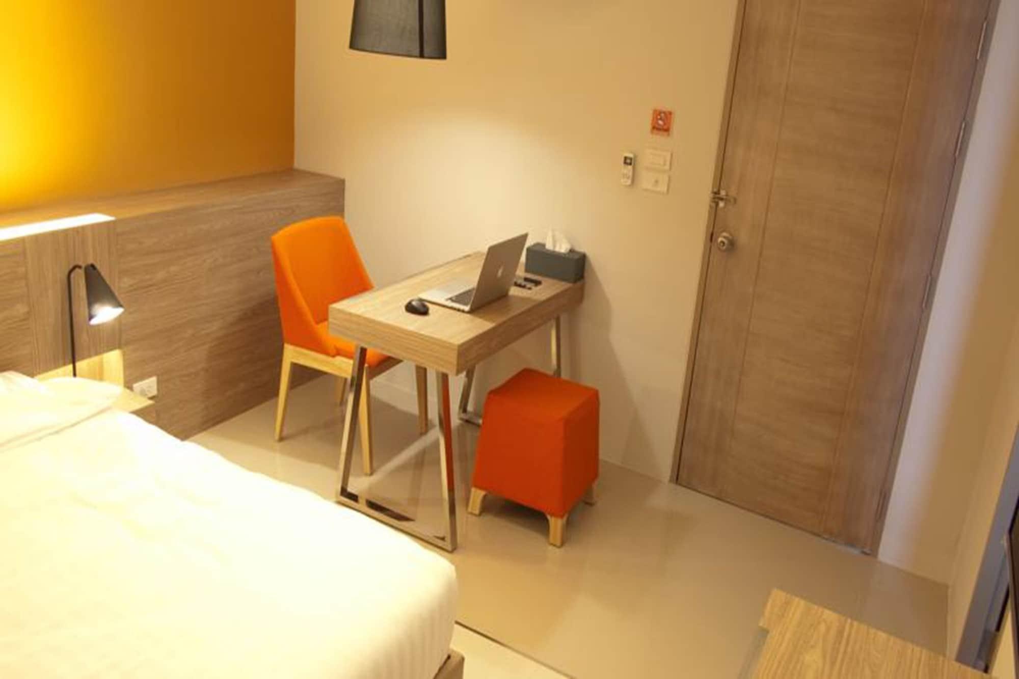 Abizz Hotel Lampang Airport Exterior photo