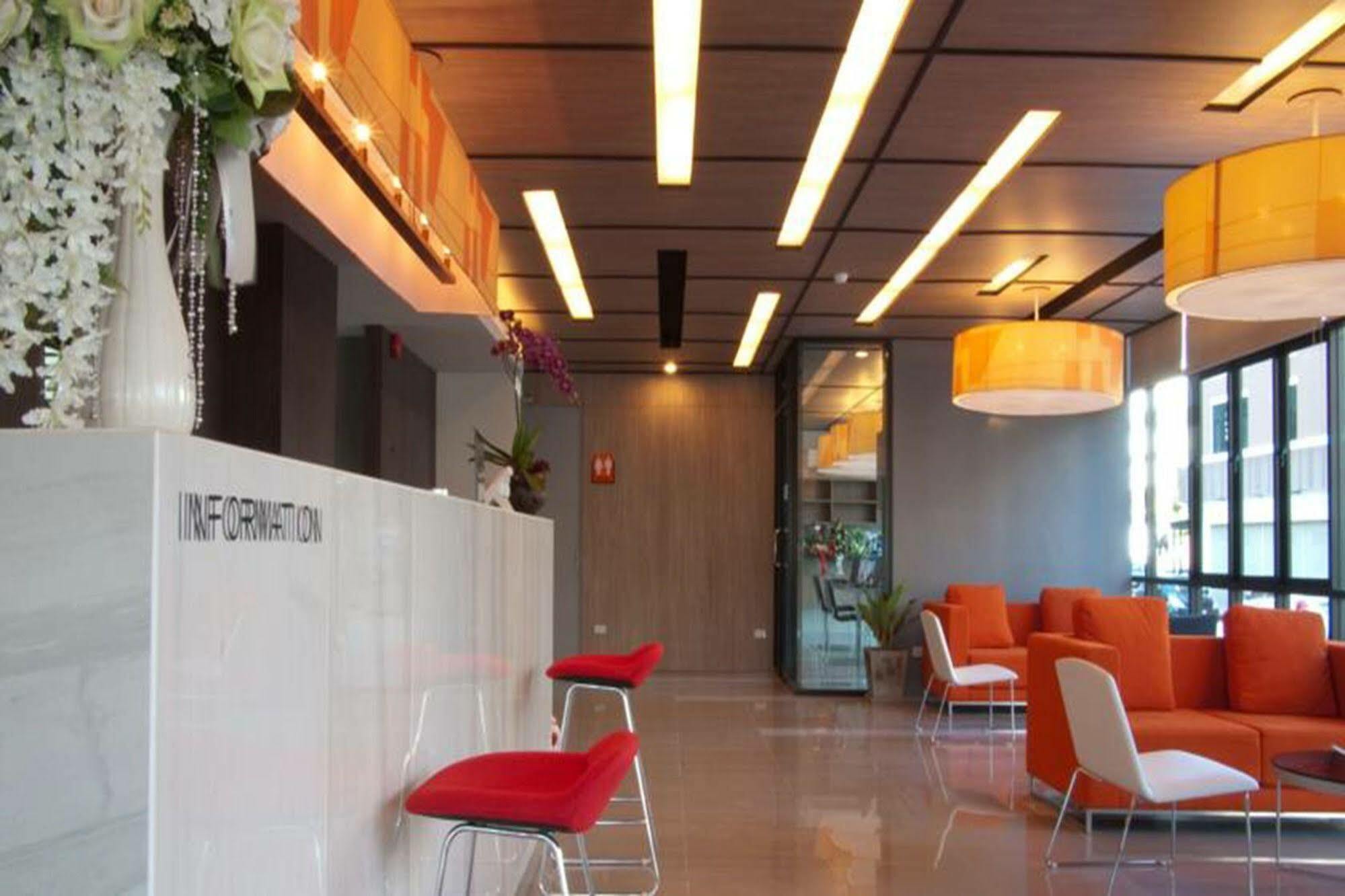 Abizz Hotel Lampang Airport Exterior photo